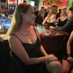 Meet your Posher, Isabel